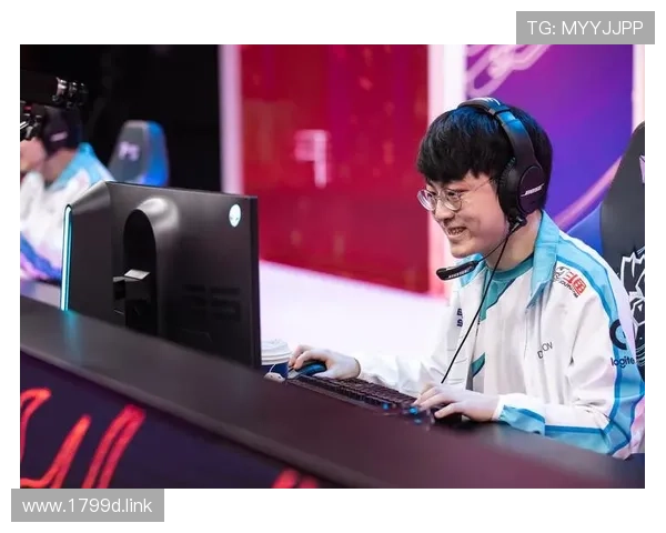 阿超联直播:绿茵豪门对决,精彩赛事不容错过!